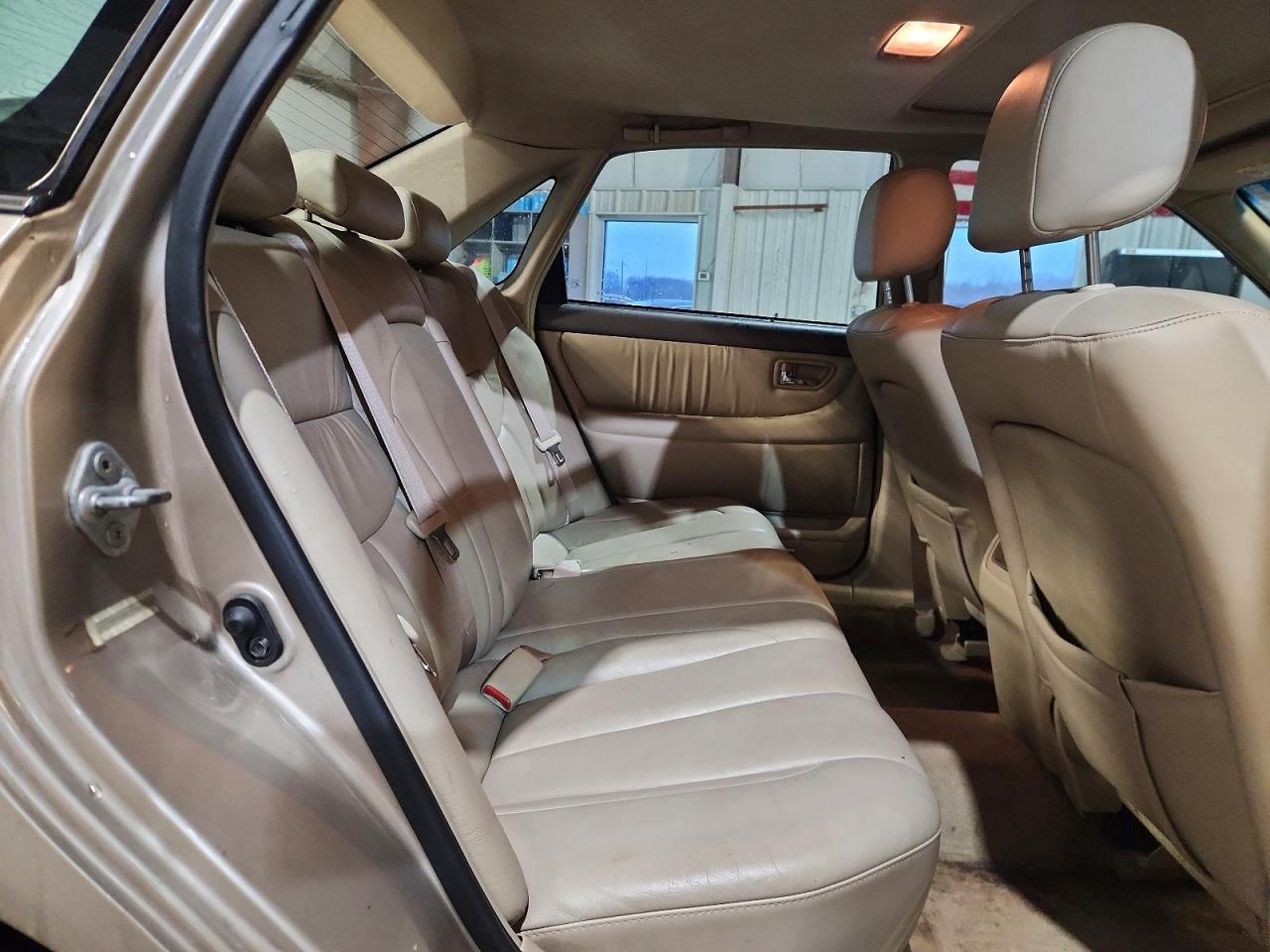 2000 TOYOTA Avalon