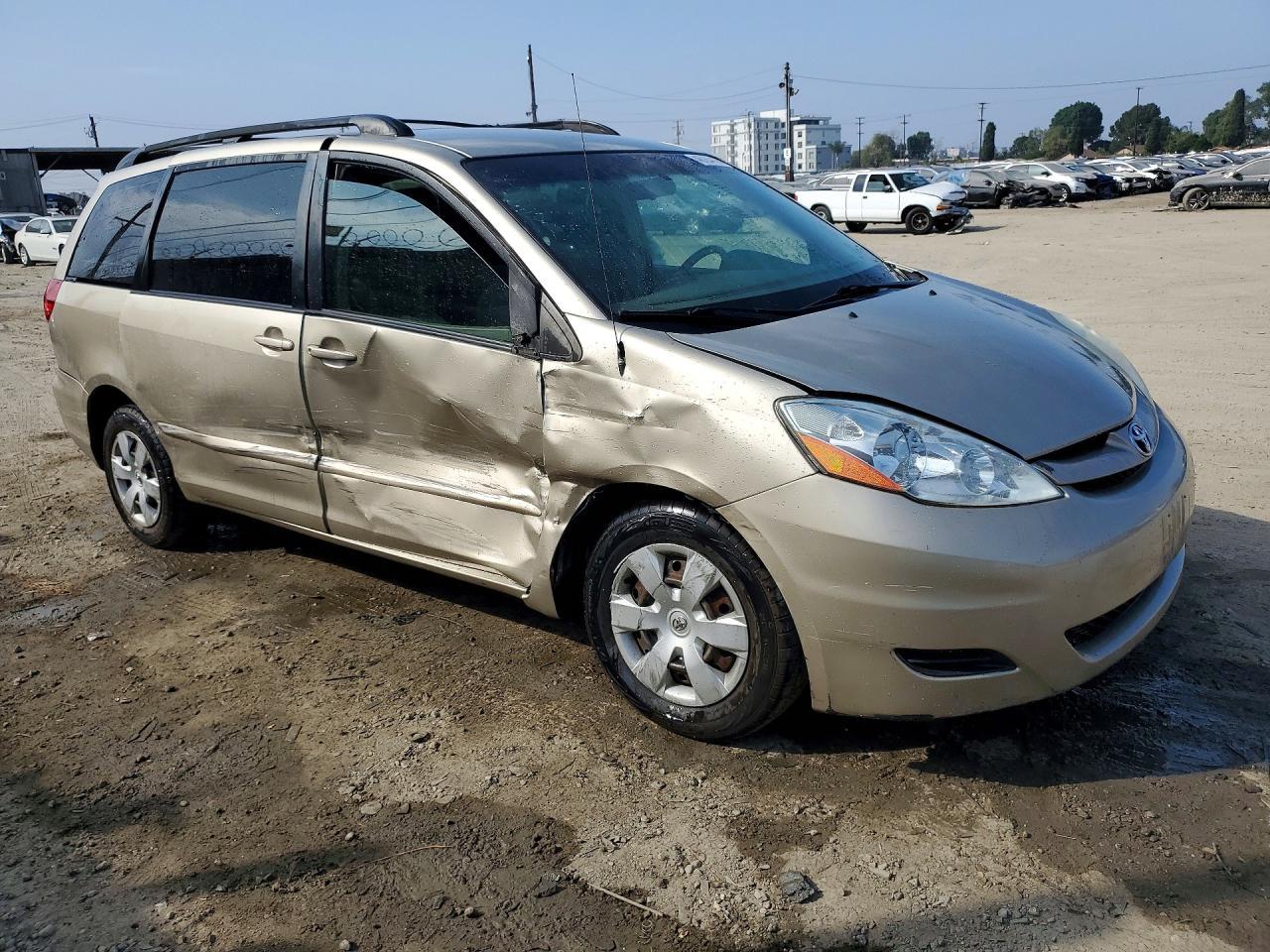 2008 TOYOTA SIENNA