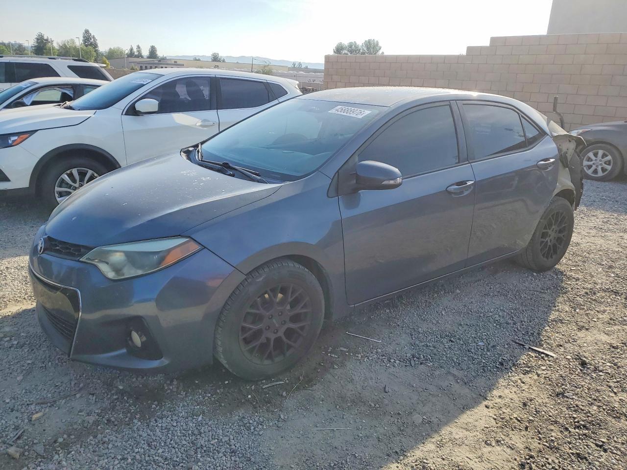 2015 TOYOTA COROLLA