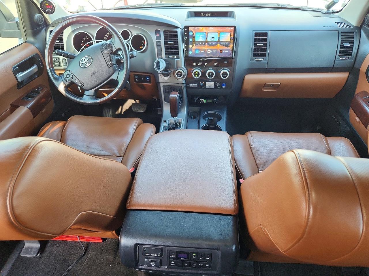 2011 TOYOTA Sequoia