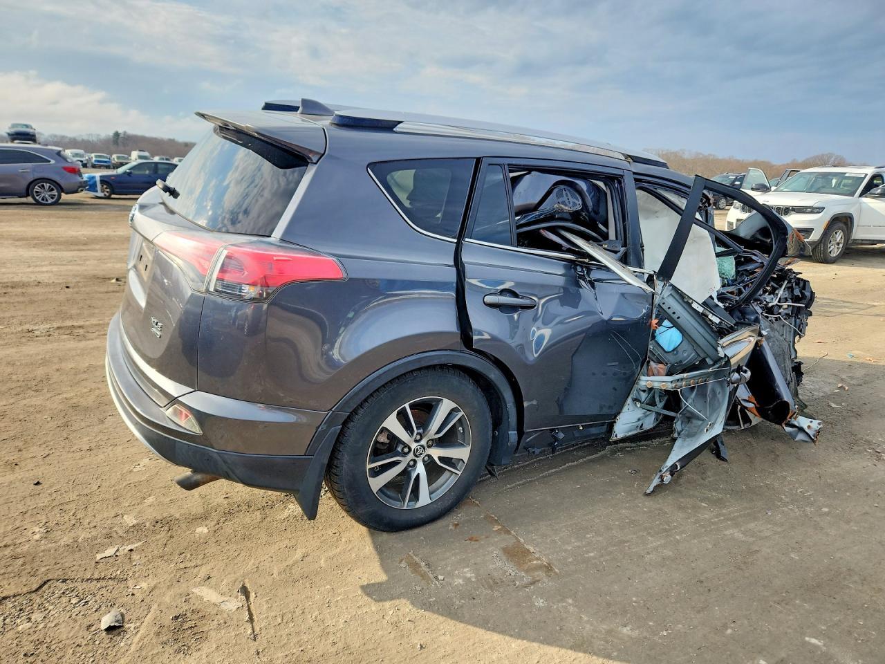 2016 TOYOTA RAV4
