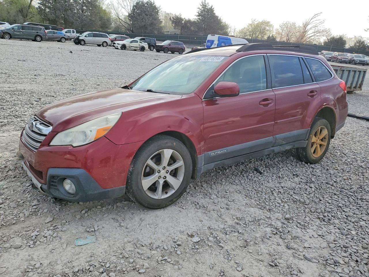 2013 SUBARU Outback