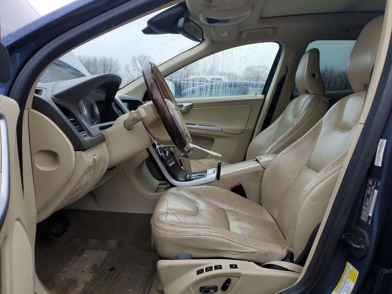 2012 VOLVO XC60