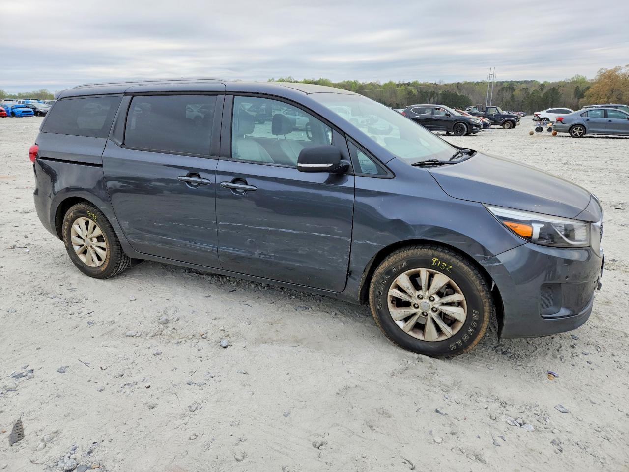 2016 KIA SEDONA