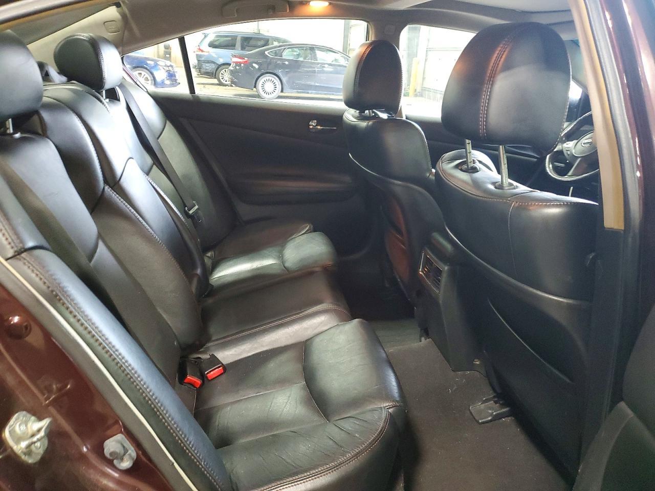 2014 NISSAN Maxima