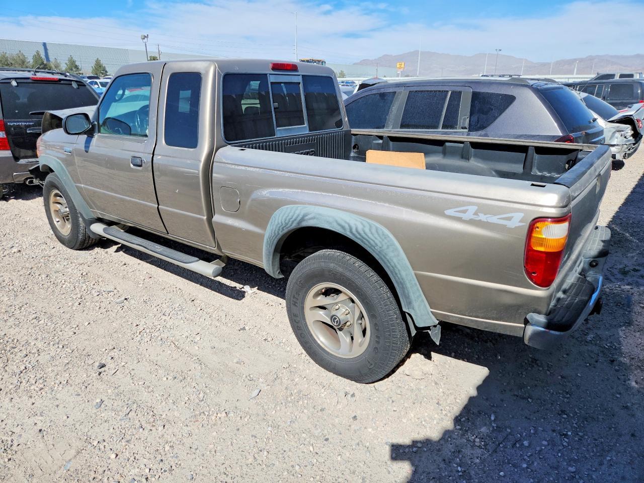 2004 MAZDA B4000