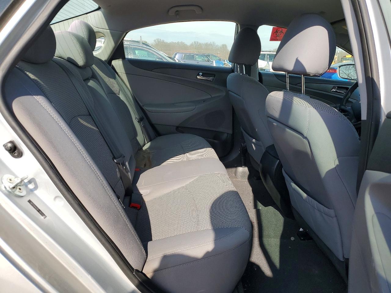 2012 HYUNDAI SONATA