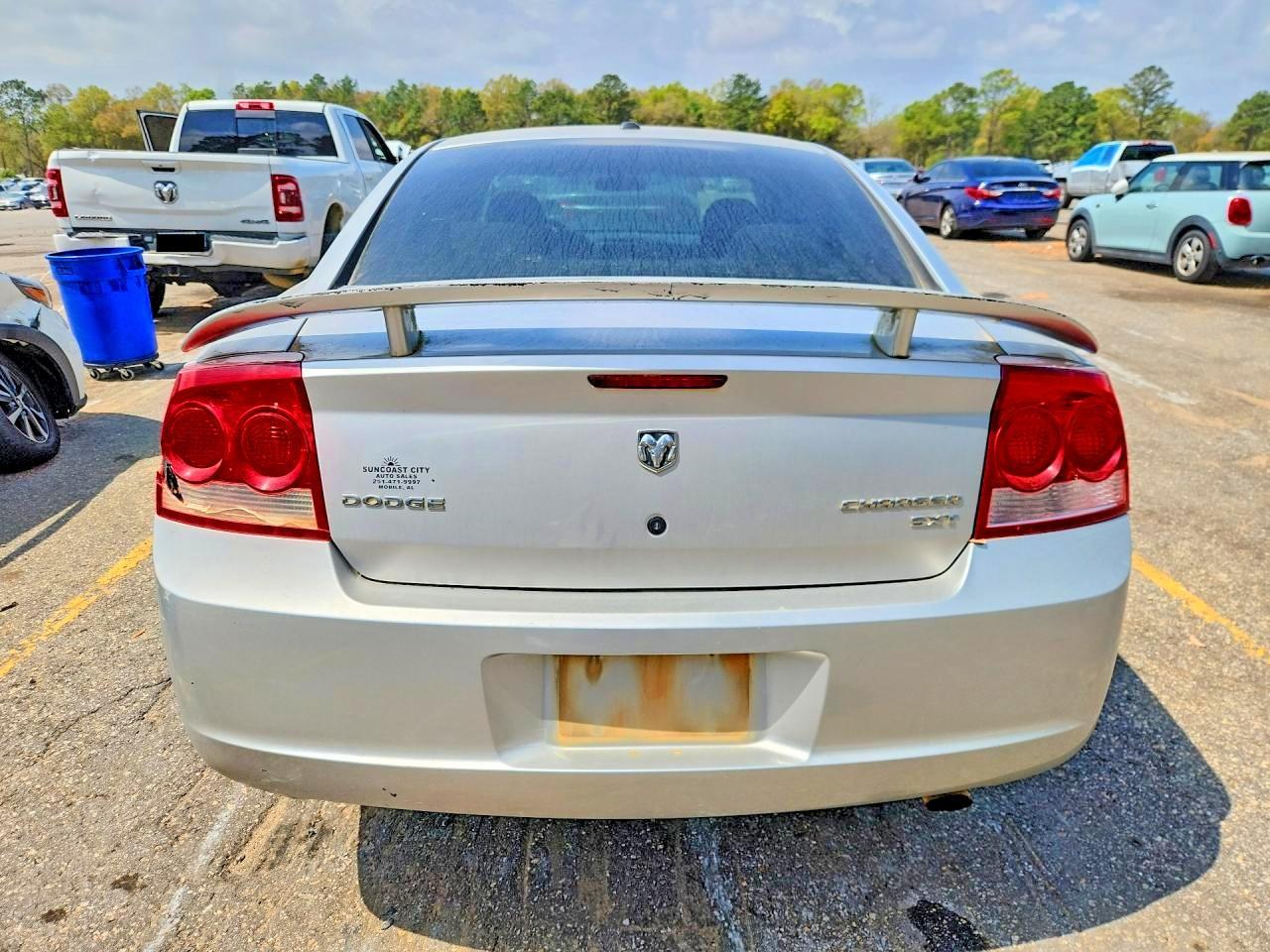 2010 DODGE CHARGER