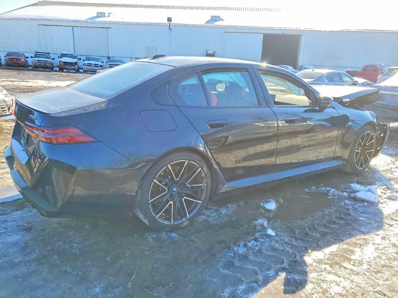 2025 BMW M5