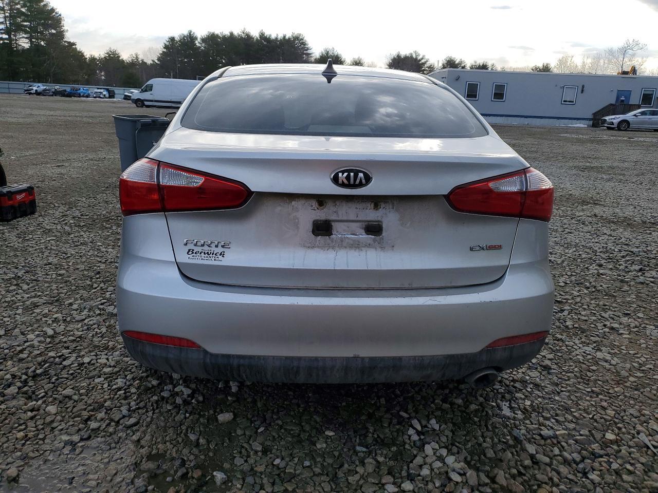 2014 KIA FORTE