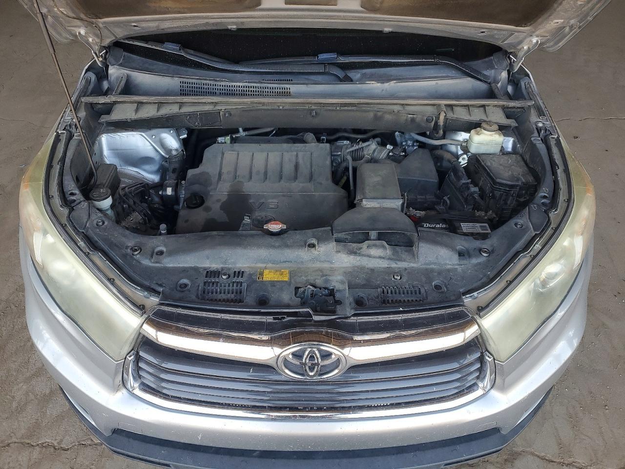 2016 TOYOTA HIGHLANDER
