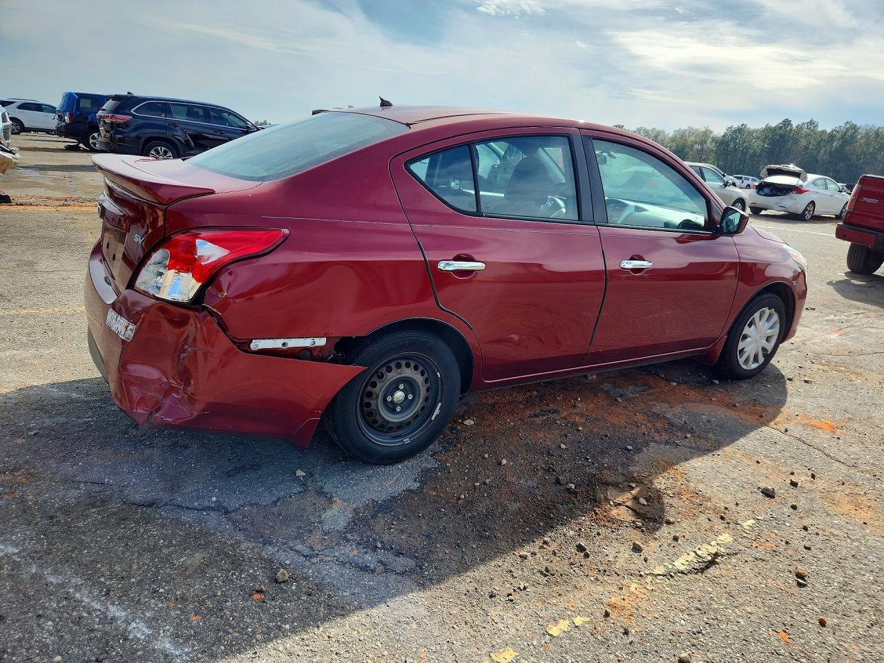 2017 NISSAN VERSA