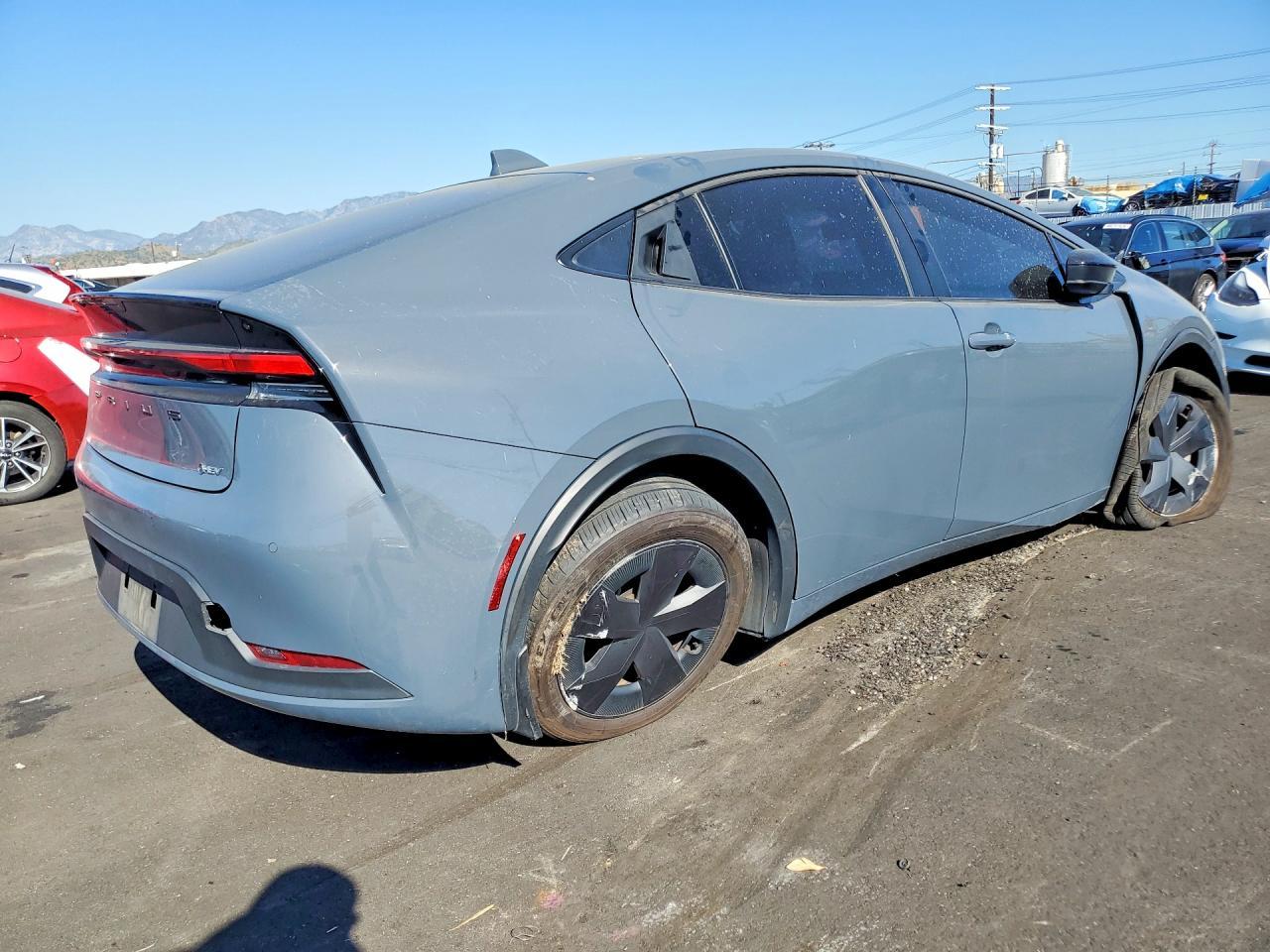 2024 TOYOTA PRIUS