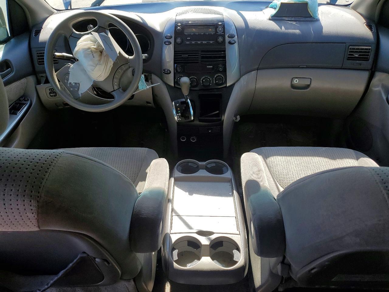 2008 TOYOTA SIENNA