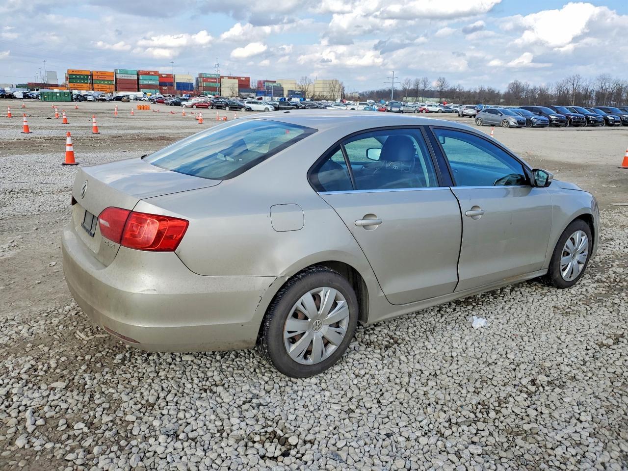 2013 VOLKSWAGEN JETTA