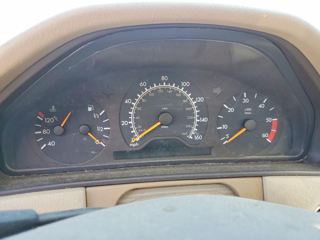 1999 MERCEDES-BENZ E