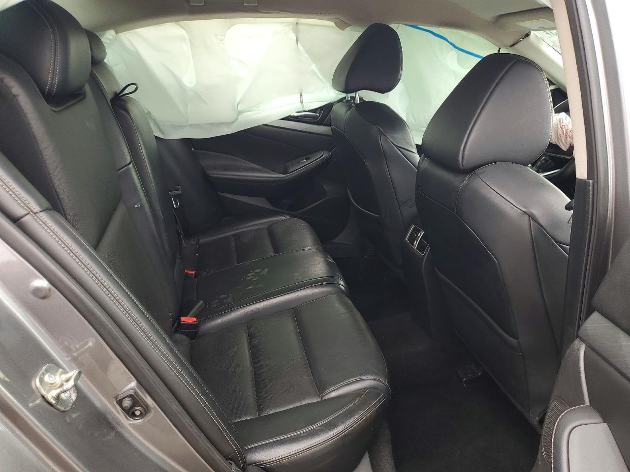2016 NISSAN Maxima