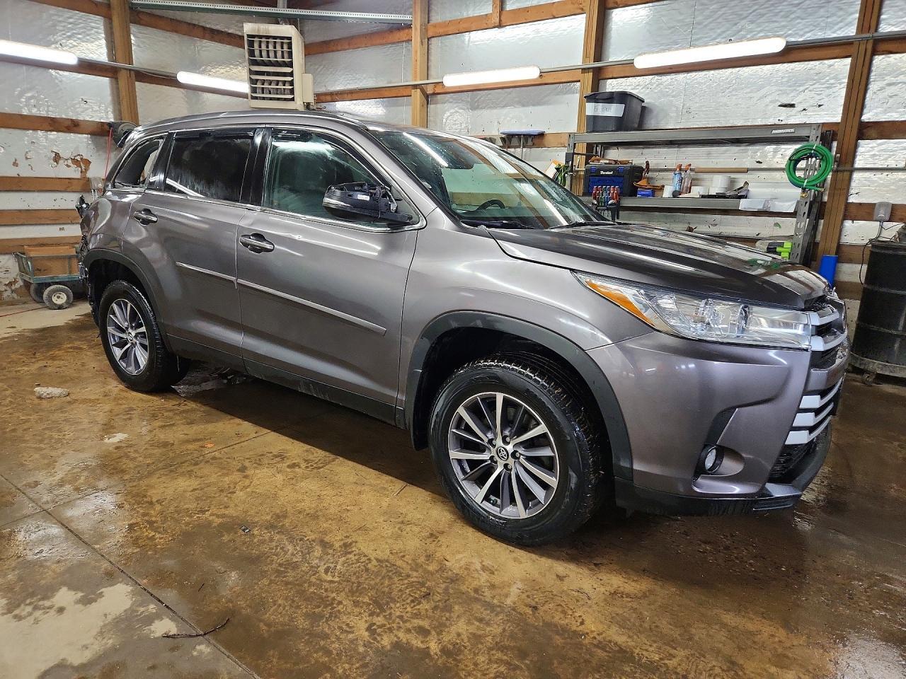 2019 TOYOTA HIGHLANDER