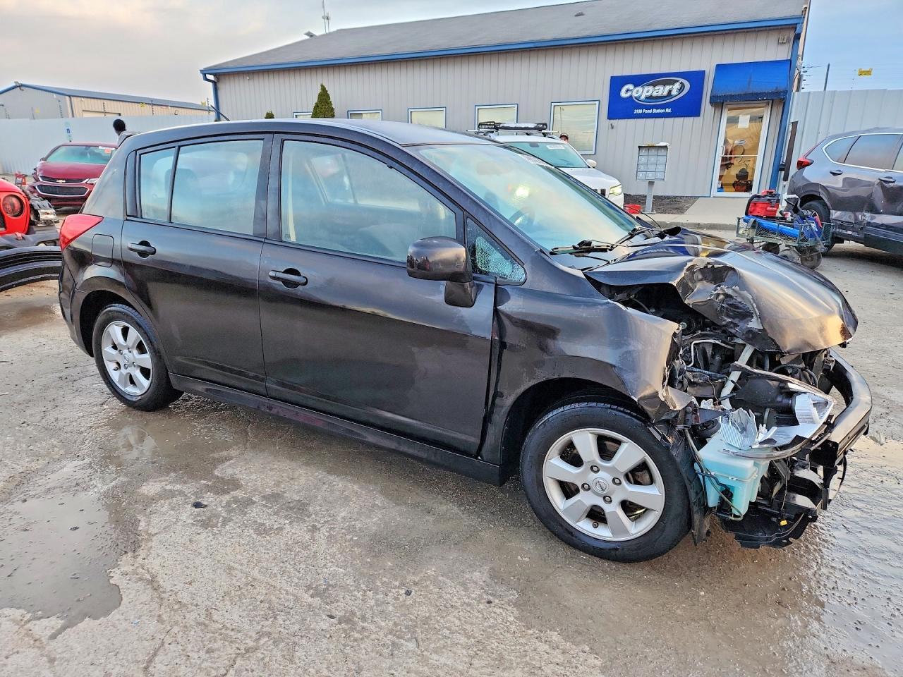 2011 NISSAN VERSA