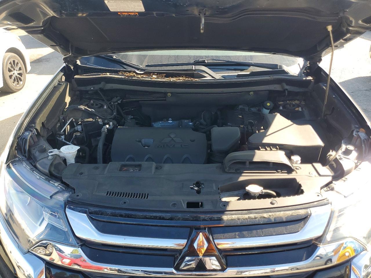 2018 MITSUBISHI outlander
