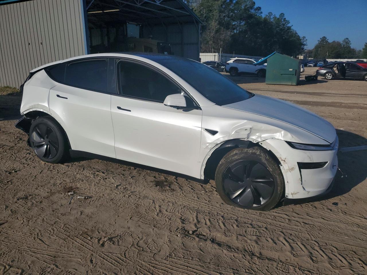 2026 TESLA MODEL Y