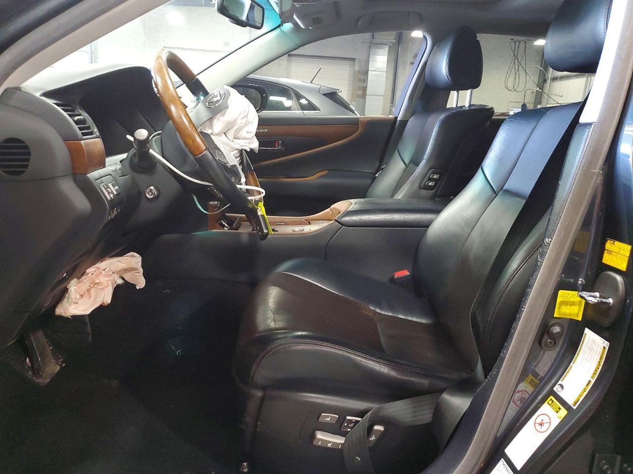 2011 LEXUS LS 460
