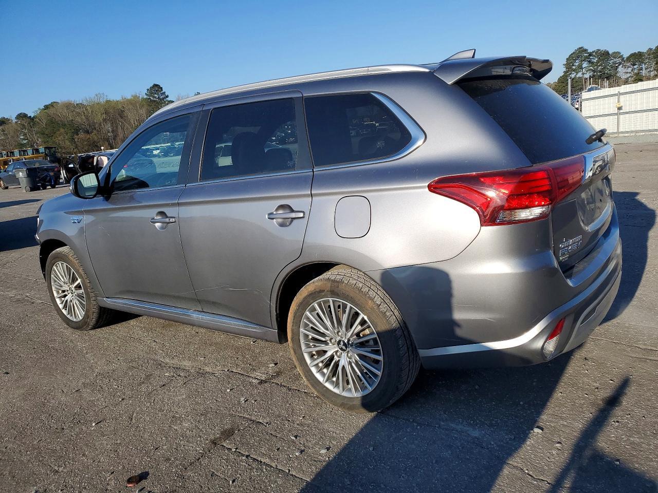 2022 MITSUBISHI outlander
