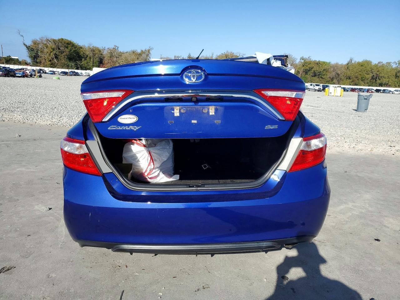 2015 TOYOTA CAMRY