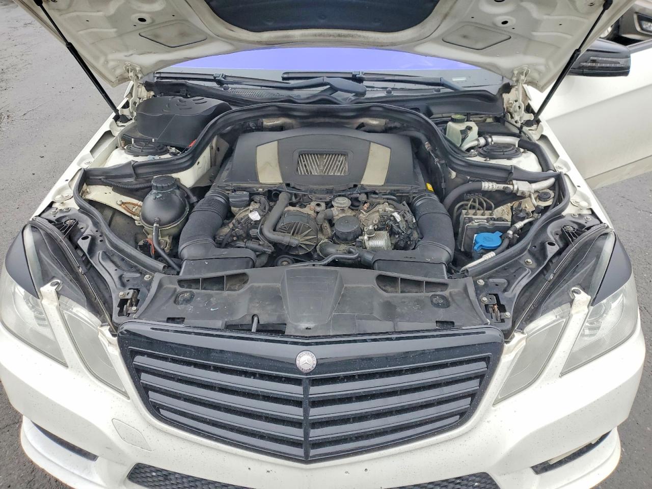 2011 MERCEDES-BENZ E-Class