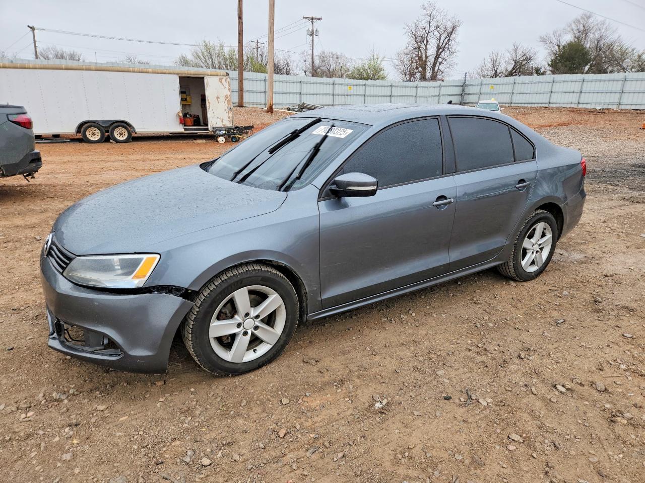 2011 VOLKSWAGEN JETTA