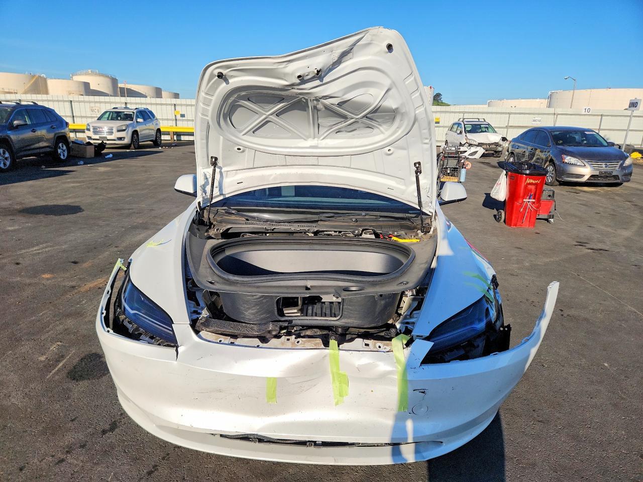 2025 TESLA MODEL 3