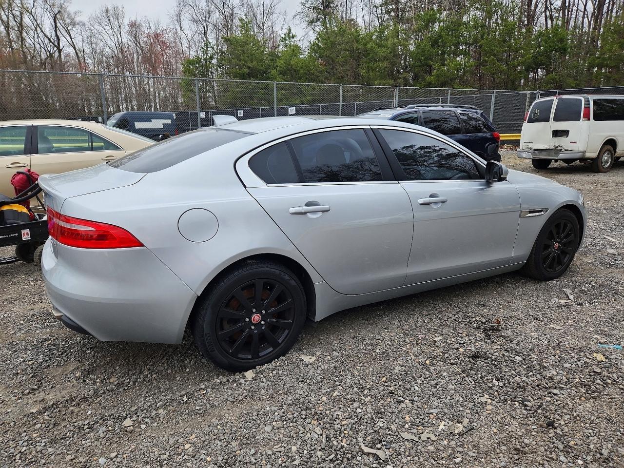 2019 JAGUAR XE
