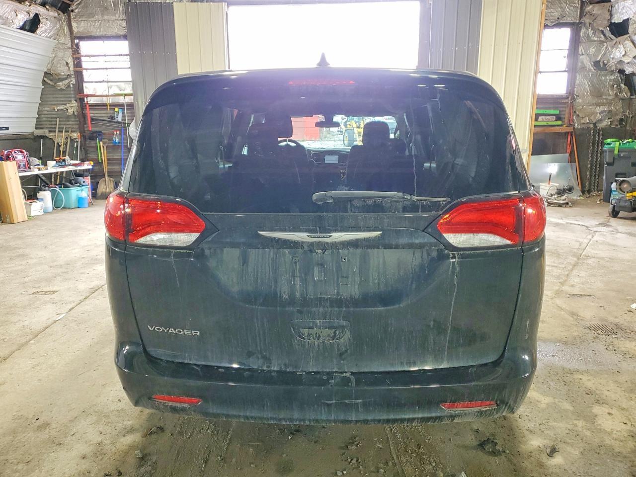 2022 CHRYSLER Voyager