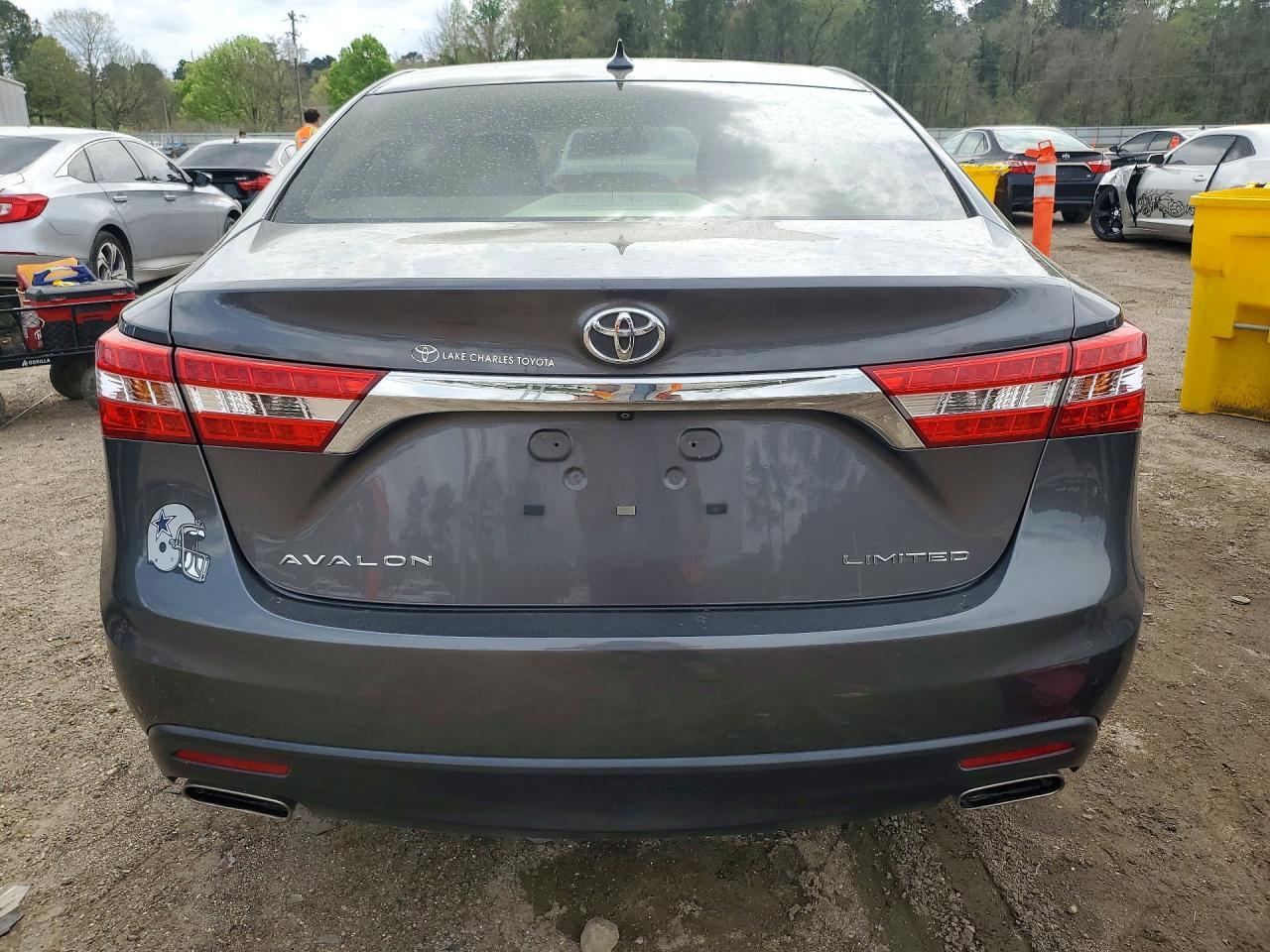 2013 TOYOTA Avalon