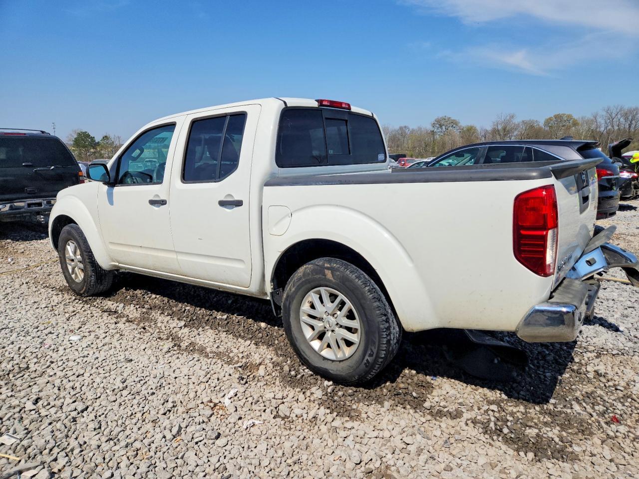 2014 NISSAN Frontier
