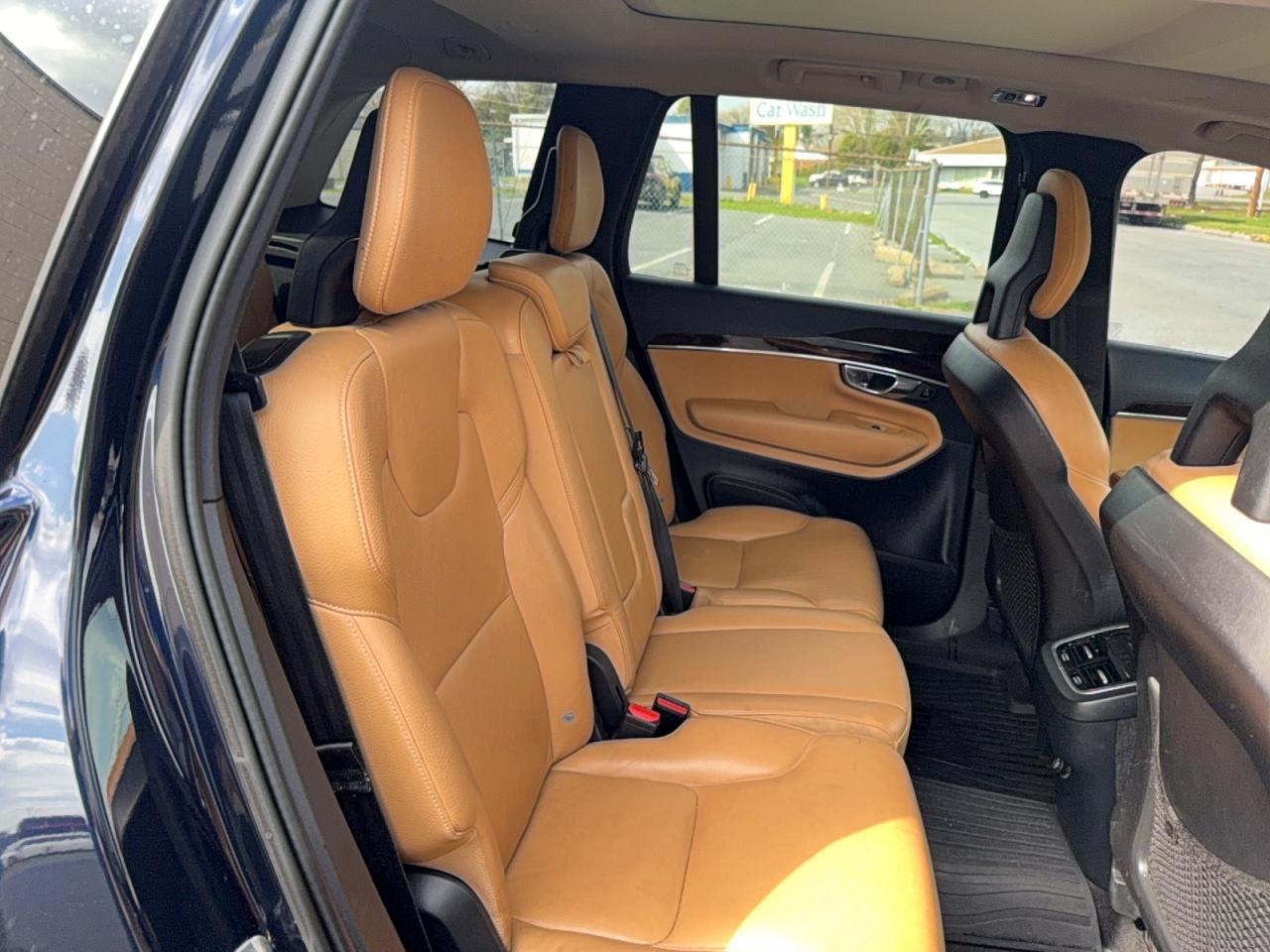 2016 VOLVO XC90