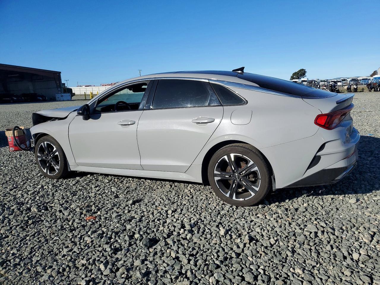 2022 KIA K5