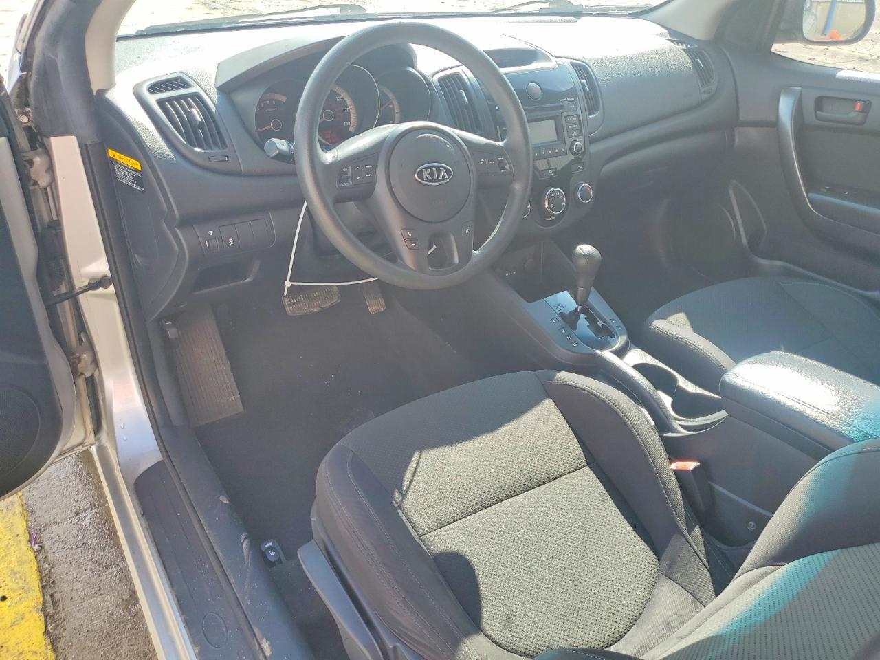 2010 KIA FORTE