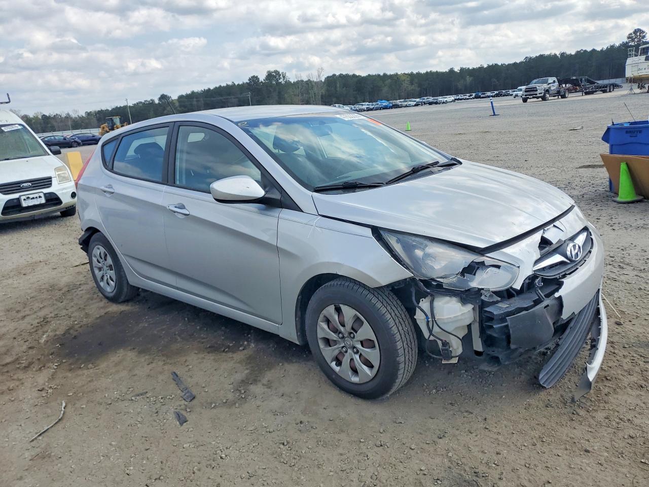 2014 HYUNDAI ACCENT