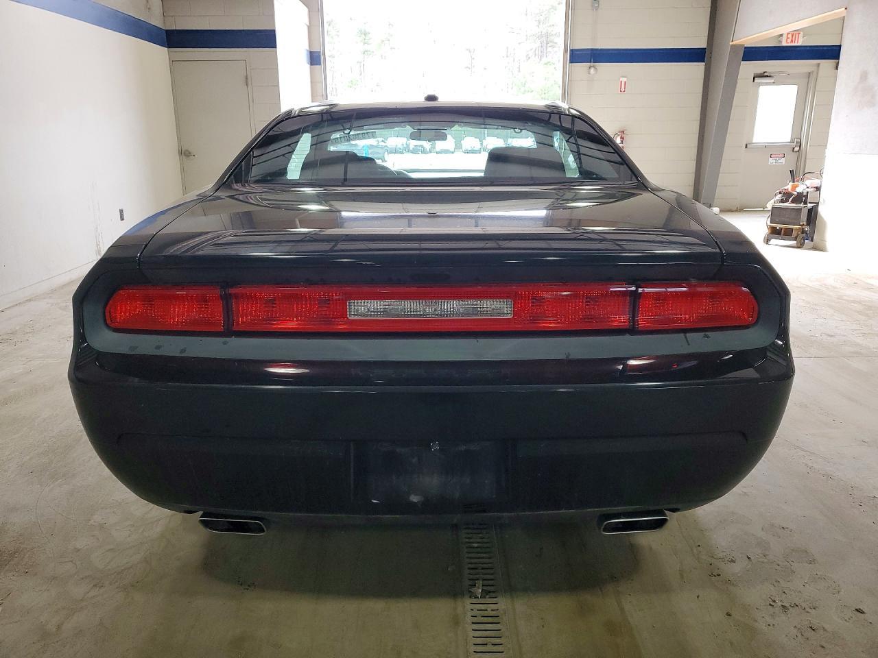2011 DODGE Challenger