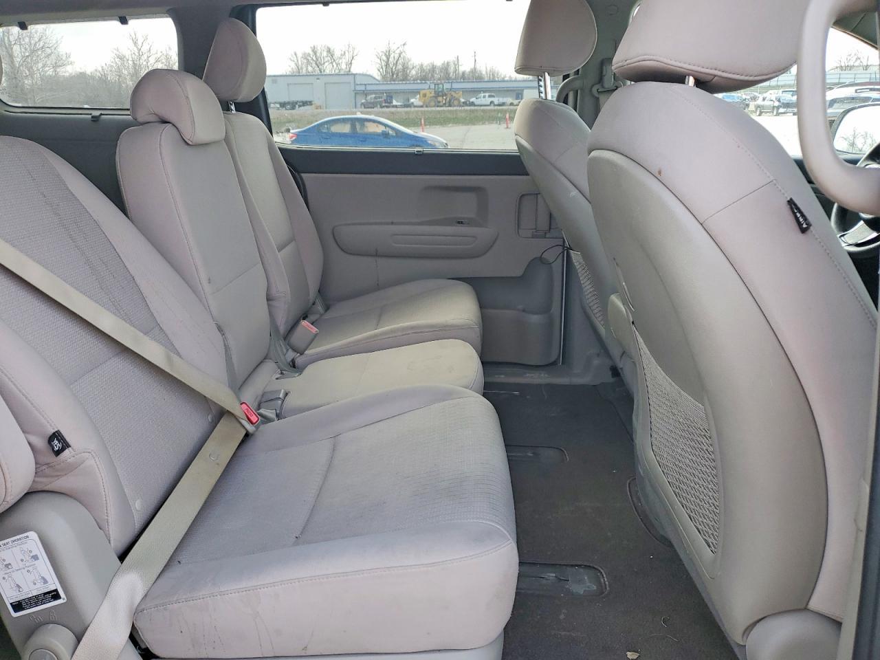 2016 KIA SEDONA