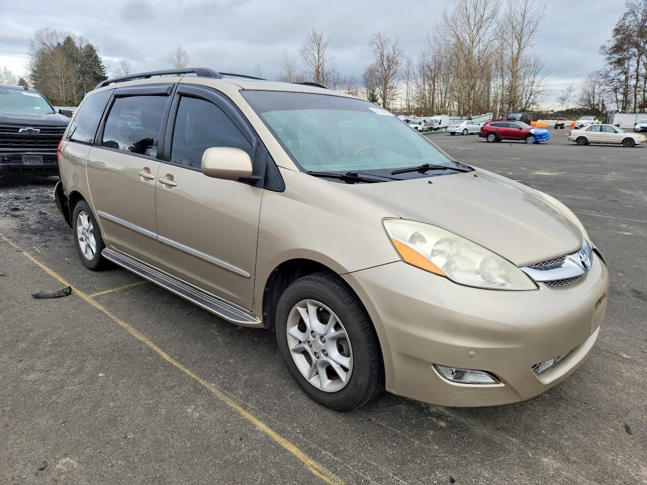 2006 TOYOTA SIENNA