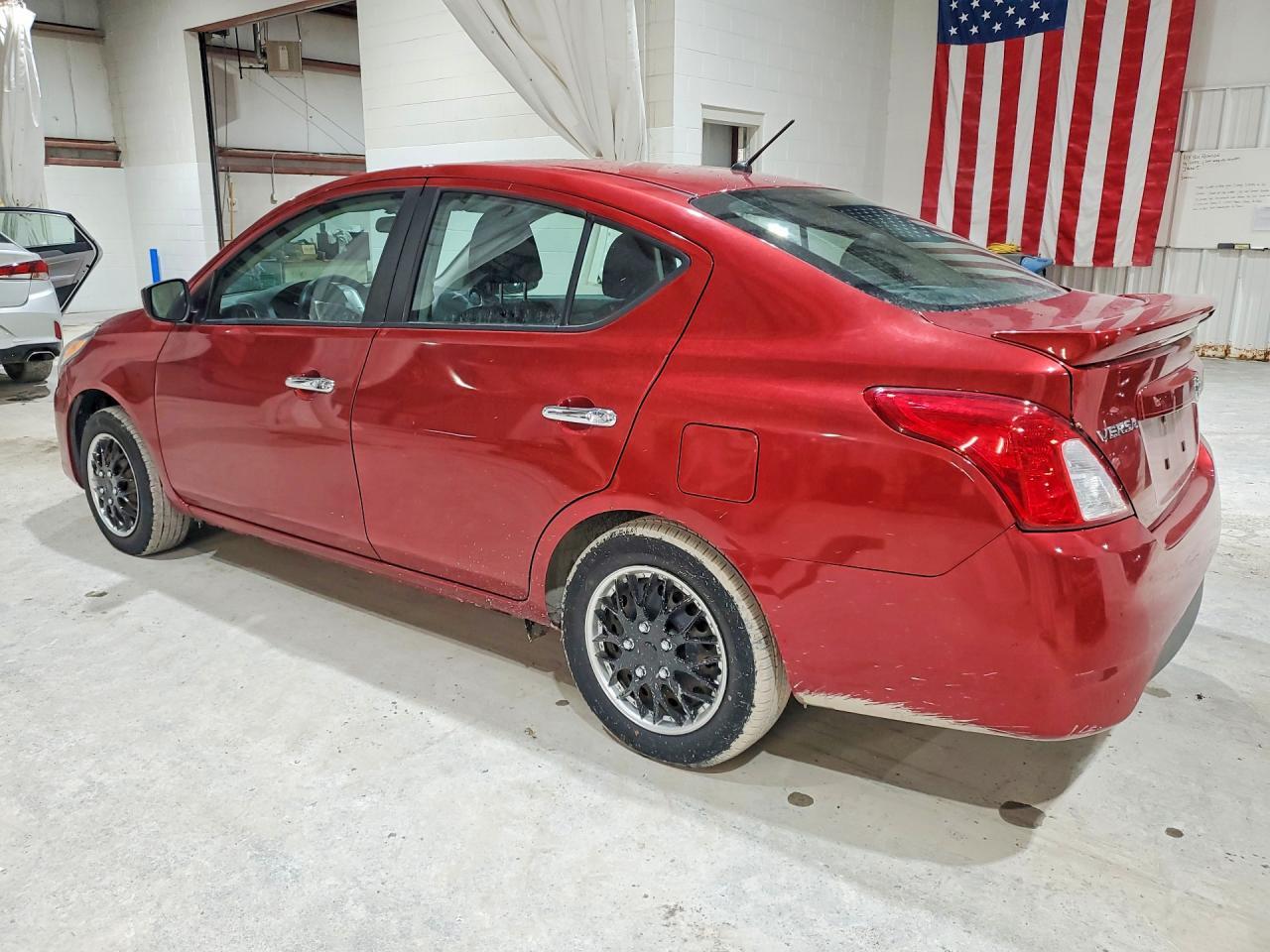 2017 NISSAN VERSA