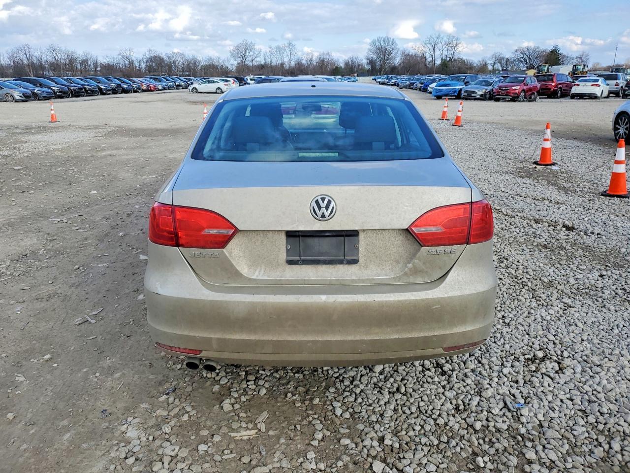 2013 VOLKSWAGEN JETTA