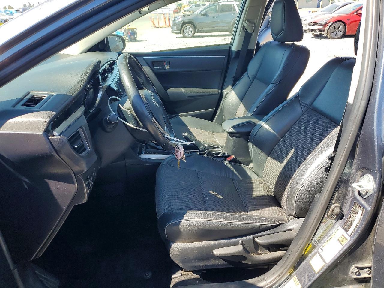 2015 TOYOTA COROLLA