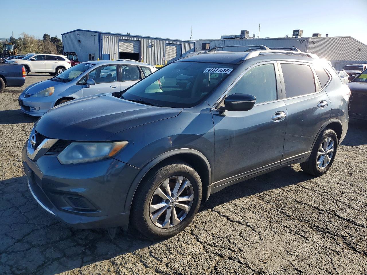 2014 NISSAN ROGUE