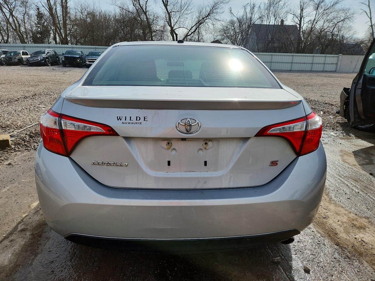 2015 TOYOTA COROLLA