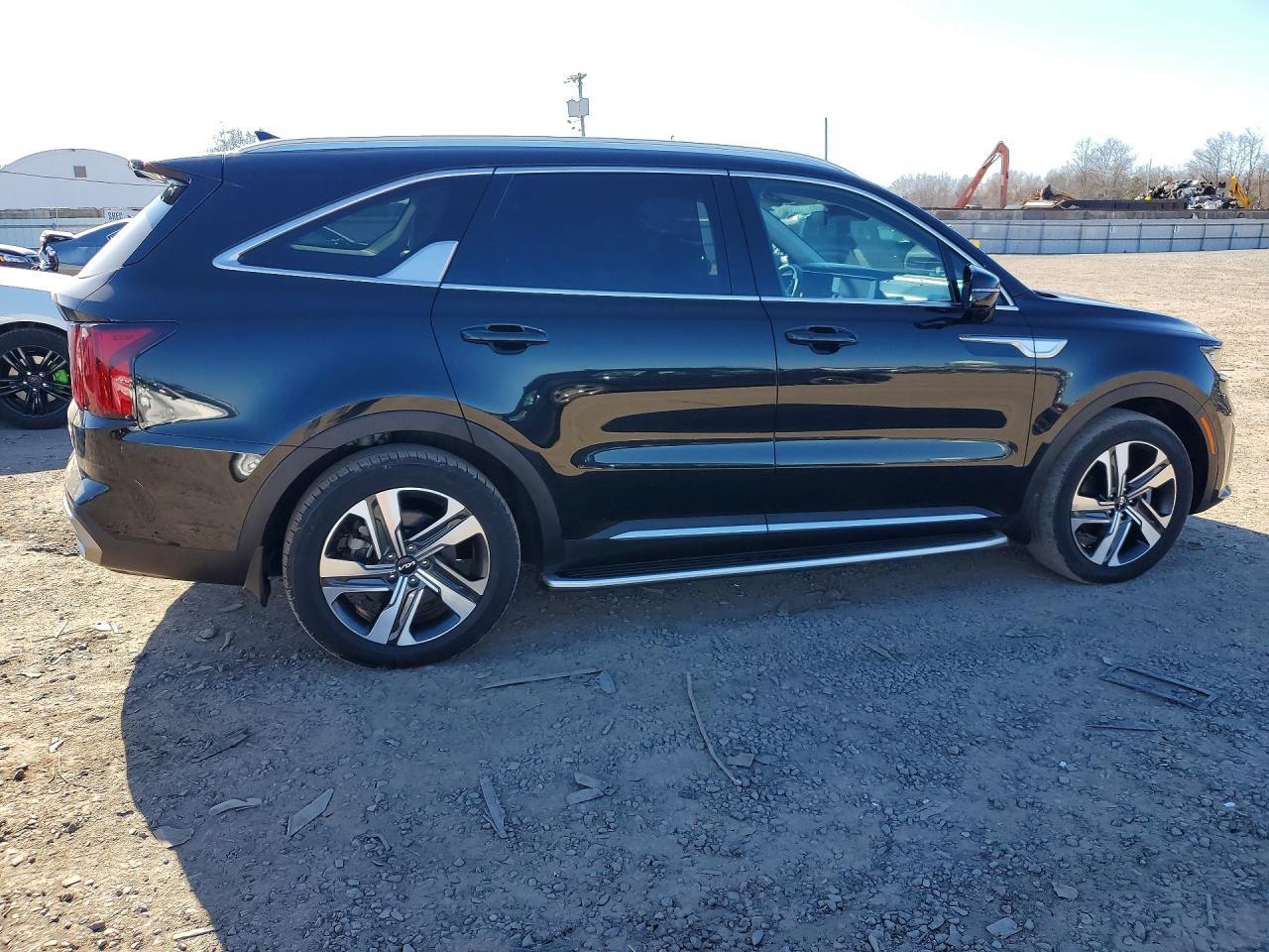 2023 KIA SORENTO