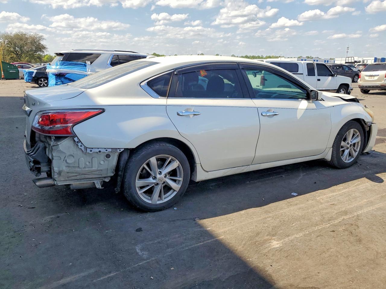 2015 NISSAN ALTIMA