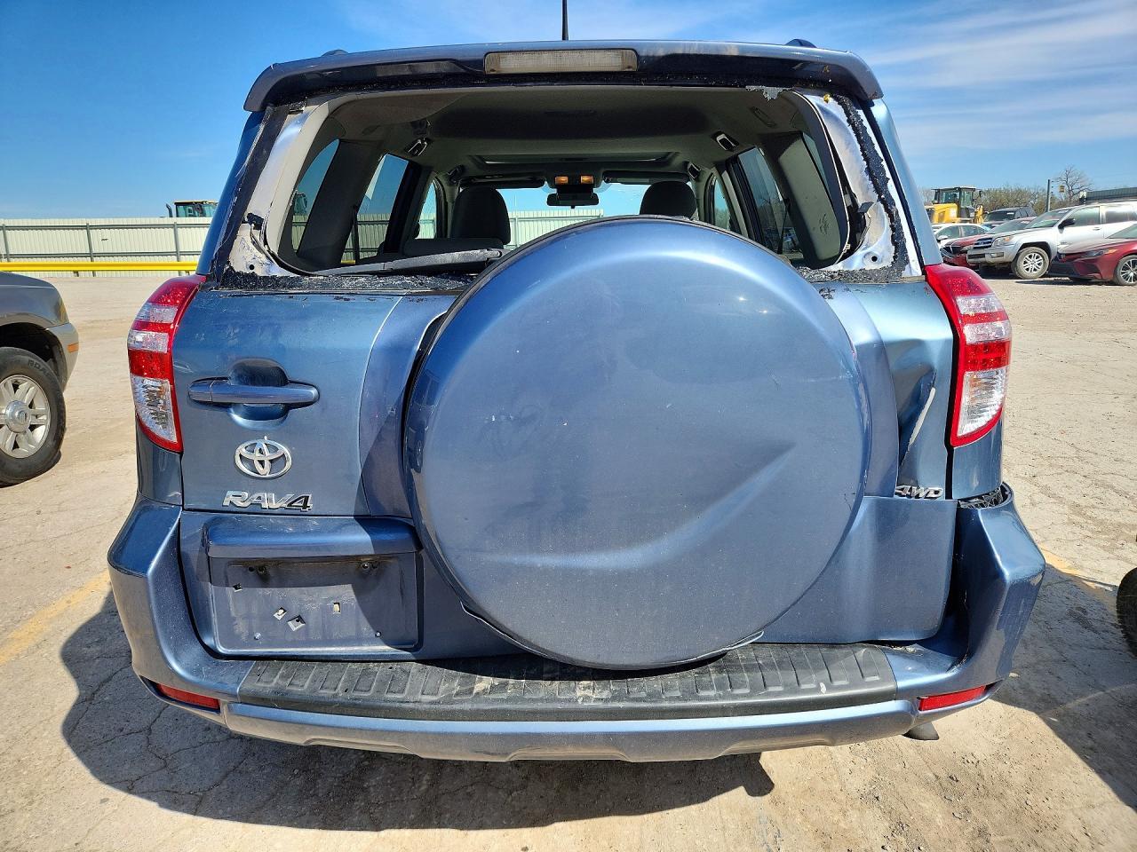 2011 TOYOTA RAV4